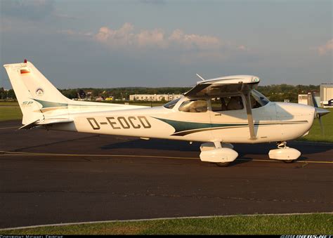 Cessna 172S Skyhawk SP - Untitled | Aviation Photo #2275400 | Airliners.net