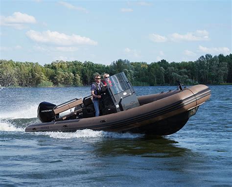Navigator 26