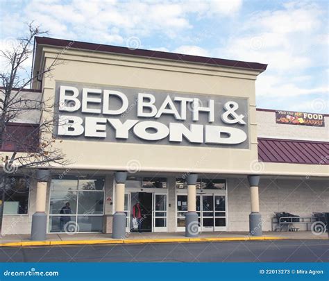 Bed Bath & Beyond editorial stock photo. Image of store - 22013273