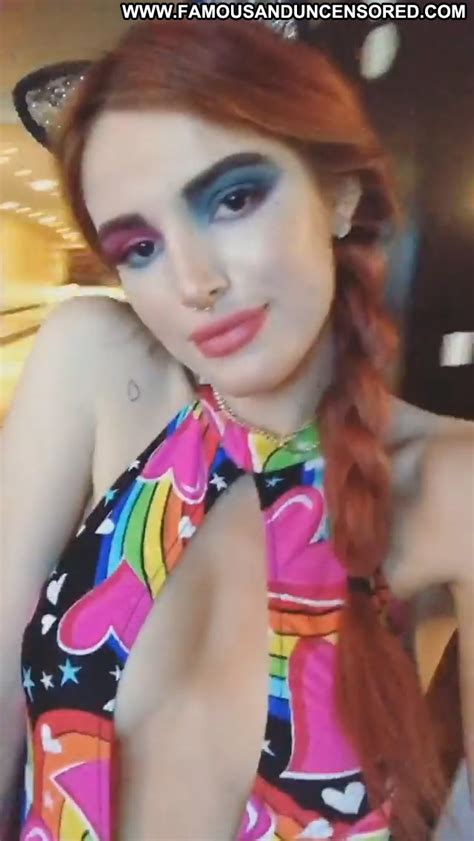 Replies Celebrity Beautiful Babe Posing Hot Actress Singer Friends Sexy Twitter Sex American