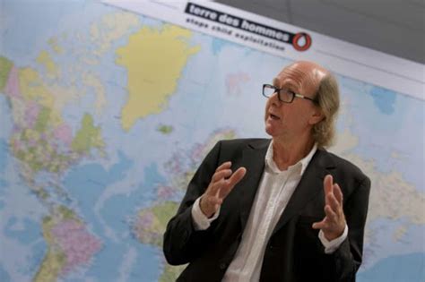 Virtual Filipina Girl Identifies Webcam Sex Tourists