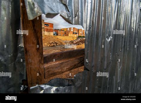 Hole In The Fence Hi Res Stock Photography And Images Alamy