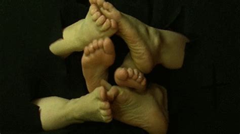 Ff GIRLS HOLE IN THE WALL LESBIAN FOOTSIE HD X Polish