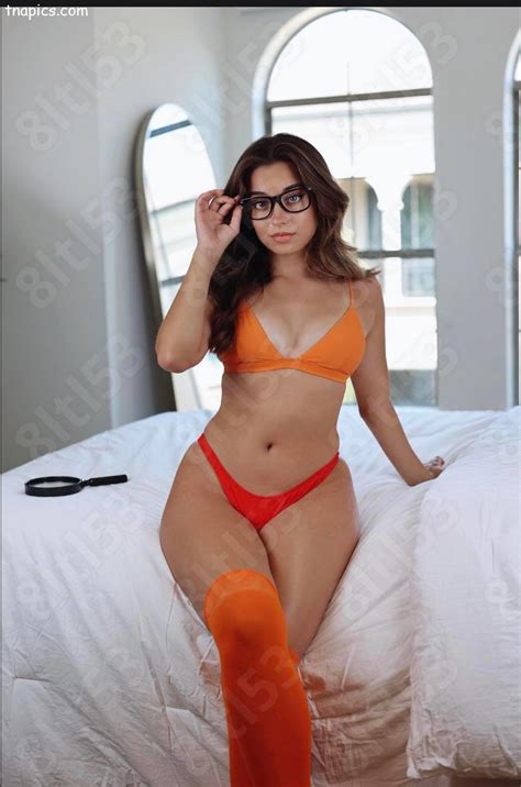 Lea Martinez Slayeas Nude And Sexy Photos Love2fap