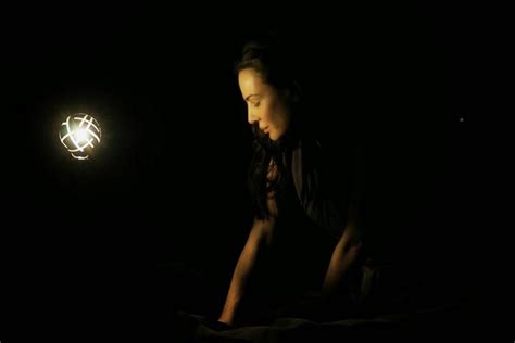 Το Τέταρτο Κουδούνι Το βραβευμένο με Όσκαρ απόλυτο sex symbol Βάνα Μπάρμπα και πάλι στη σκηνή