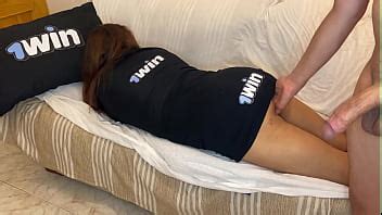 Me Folle A La Madrastra En El Sofa De Su Casa Xvideos