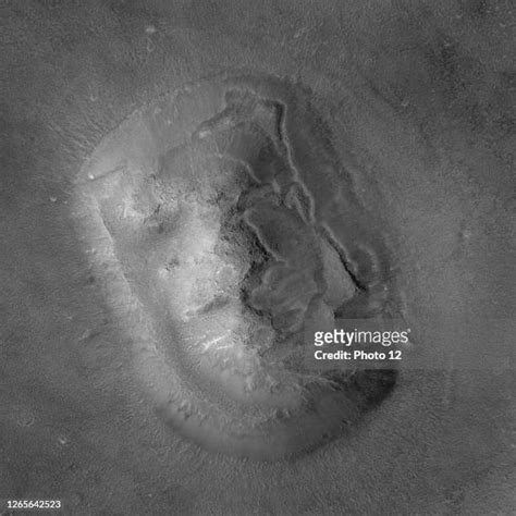 Cydonia Region Of Mars Photos And Premium High Res Pictures Getty