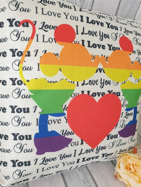 Minnie Minnie Mouse Gay Pride Rainbow Kissing Love Quote I Love You