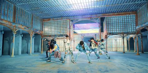 Btss Fake Love Mv Reaches 800 Million Views