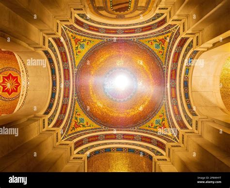 Interior view of the Cathedral Basilica of Saint Louis at St Louis, Missouri Stock Photo - Alamy