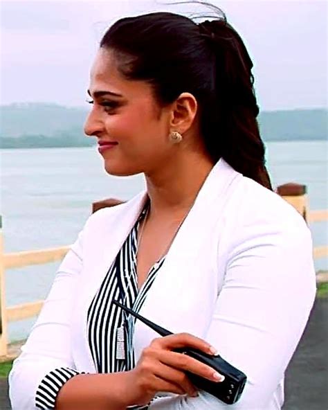 Anushka Shetty In Linga Hot Images Of Actress Most Beautiful Indian Actress Actress Anushka