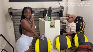 Aproveitei que estava tesão e comi a Holly Bom Bom na academia XVIDEOS