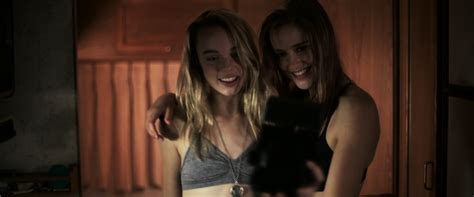 Em Haine Nude Pics Seite