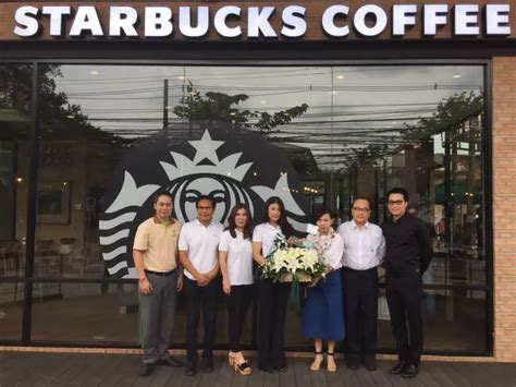 อินฟินิทยินดี “เปิดแกรนด์โอเพนนิ่ง Starbucks สาขา แฮปปี้ อเวนิว ลาดพร้าว 101