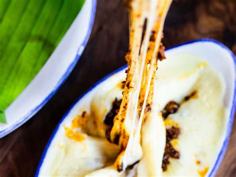 Why people wait hours for the original ninfa's on navigation houston 19