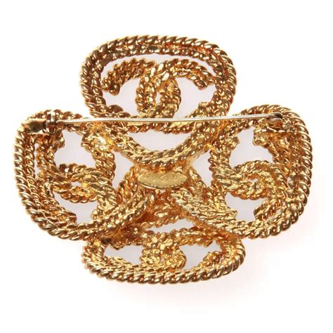 Chanel Gold Byzantine Plait Chain Brooch At 1stdibs Chanel Chain Brooch