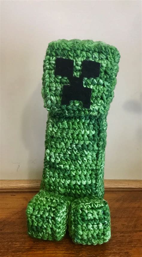 Making Cute Minecraft Creeper Crochet Pattern Renys Place Creeper Meets