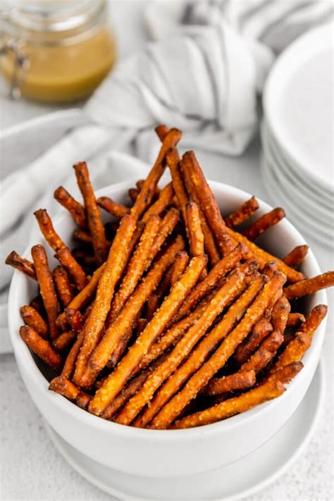 Homemade Honey Mustard Pretzels The Novice Chef