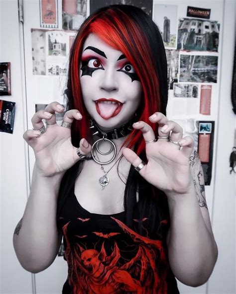 Willow Shields Bikini Instagram