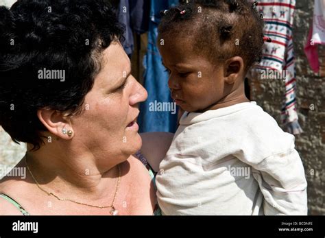 Poor Brazilian Boy Hi Res Stock Photography And Images Alamy