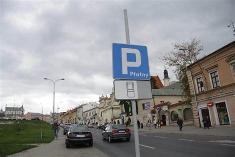 W sobotę na parkingach miejskich zaparkujemy za darmo