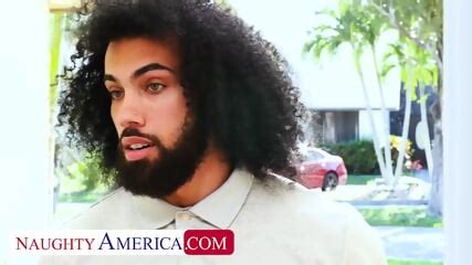 Sexy Vivianne De Silva Is Hot And Bothered When Seeing Delivery Man S Big Package