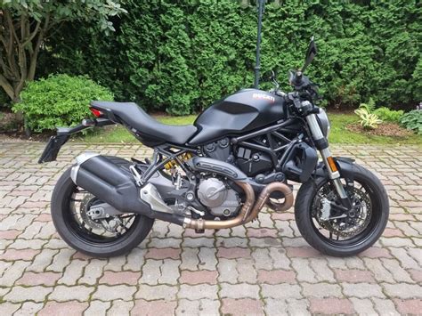 Купить б у Ducati Monster 821 инжектор 6 передач в Москве чёрный naked bike 2018 года на Авто