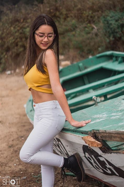 Pin En Latina Fashion Fotos De Mujeres Guapas Mujeres Mujeres Guapas