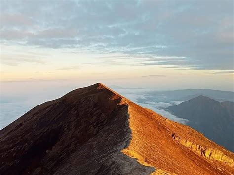 Pendakian Gunung Agung Homecare