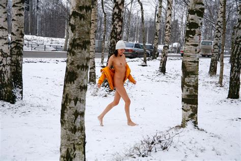 Crazy Russian Walks Naked At Winter Near Bus Station Russian Sexy Girls