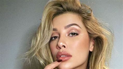 La Hija De Luis Miguel Deslumbra Con Un Diminuto Bikini Y Sacude Las Redes MDZ Online