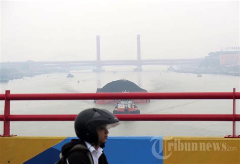 Palembang Kembali Diselimuti Kabut Asap Foto Tribunnews