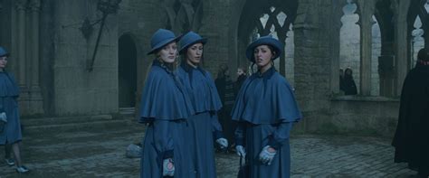 Pin Op Beauxbatons Uniform