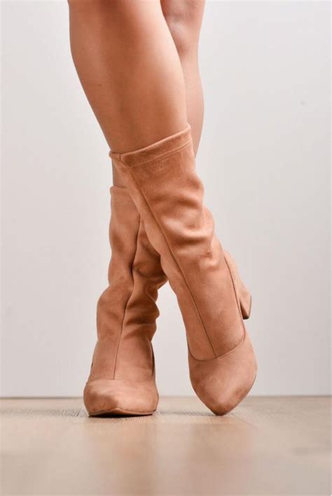 Bota Meia Sued Cm Nude Use Isa Shoes