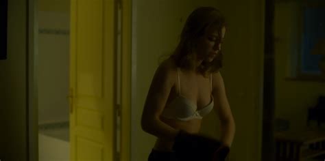 Nude Video Celebs Lou De Laage Nude Blanche Comme Neige