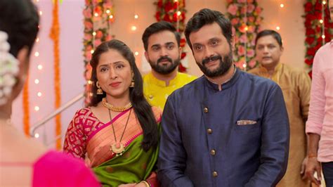 Watch Aai Kuthe Kaay Karte Full Episode 1088 Online In Hd On Hotstar Uk