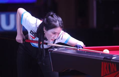 Hot girl bi a Hàn Quốc liên tiếp dọn bàn tuyển VN gặp khó tại siêu cúp quốc tế