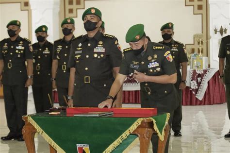 Pangdam V Brawijaya Pimpin Sertijab Pejabat Utama Di Lingkungan Kodam V