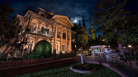 New Orleans Square At Disneyland Park What You Need To Know