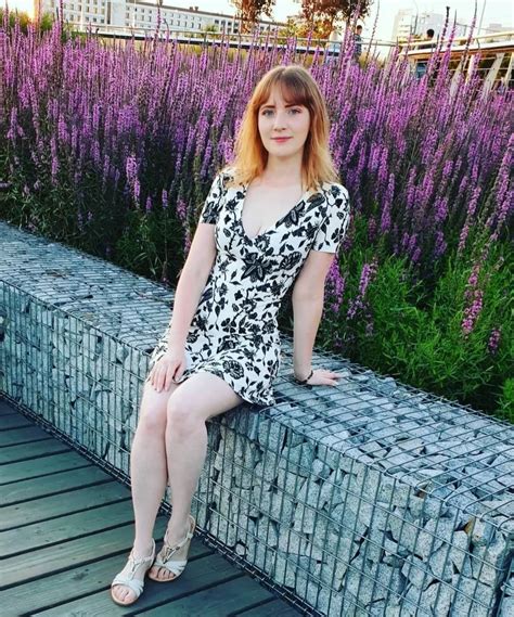 Wanna Spill Oil On Her Feet Nudes Feet NSFW NUDE PICS ORG