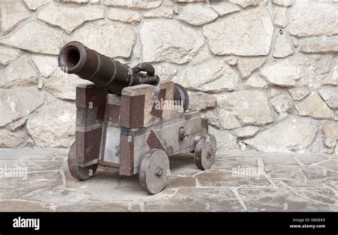 Ancient Cannon Hi Res Stock Photography And Images Alamy