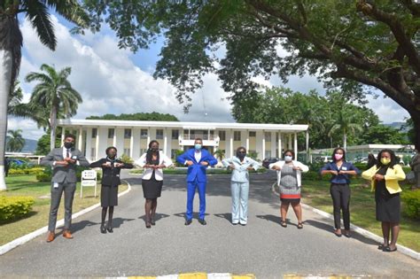 Prime Minister Holness Welcomes New Cohort of Jamaica House Fellows ...