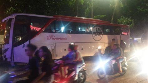 Sopir Bus Pariwisata Yang Kabur Usai Tabrak Pemotor Tak Punya Sim Lari