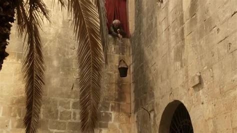 Otra fue Sahara Knite quien protagonizó una de las escenas más hot de la segunda temporada