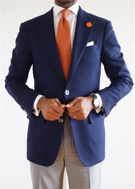 С чем носить оранжевый галстук - 85 фото