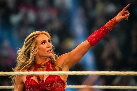 WWE Fan Mocks Charlotte Flairs Divorce, The Queen Claps Back