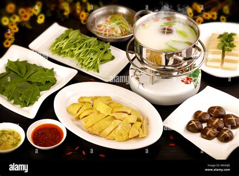 Chinese Food Is Sunflower Chicken Hot Pot Dish Flavor Stock Photo Alamy