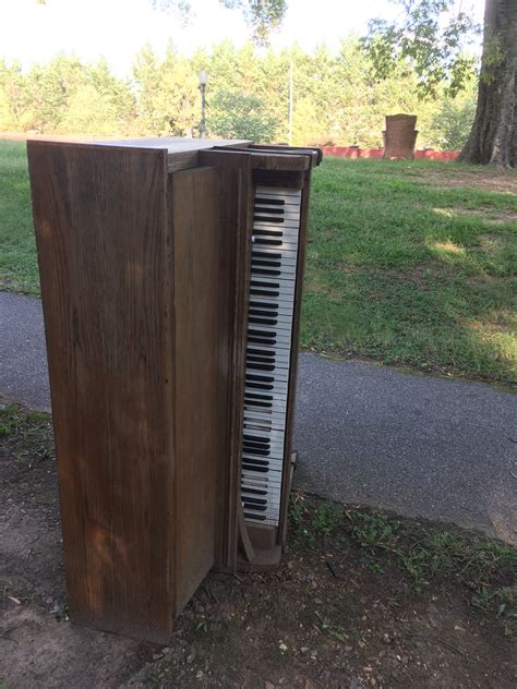 Alley Piano | Oregon Hill