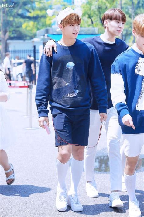 D Couvrez Id Es De Gay Mignon Et Dehommes Qui S Embrassent En Hommes Gays Couples