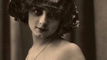 Dos Siglos De Porno Vintage XVIDEOS